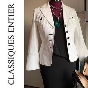 Classiques Entier White Blazer w/ Black Accents